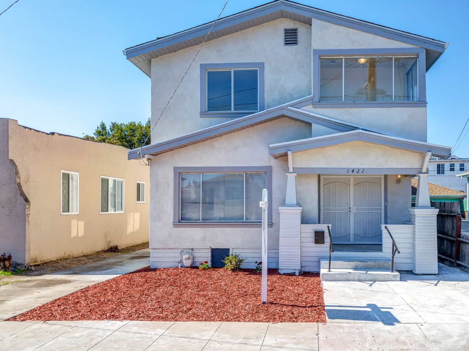 TourID:2058101~ Derrick Gardner, 1421 67th Ave Oakland, California 94621