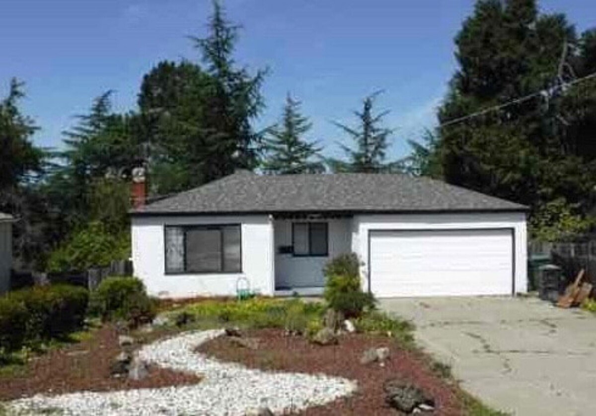 2946 Blanding Court, Hayward <br>$600,000