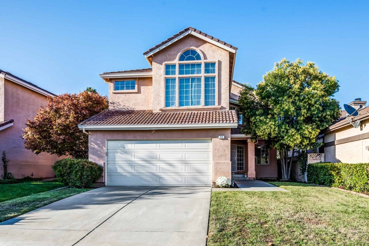 914 Craven Drive, Suisun City <br>$408,000